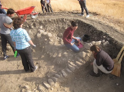 ARCHAEOLOGICAL DISCOVERIES AT NAZARLEBI MOUNTAIN IN THE SHIRAKI VALLEY
